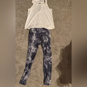 Tie-Dye Leggings with White Top both ziya pieces included !